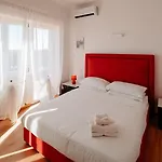 Giulia And Giada's House