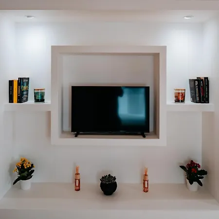 Giulia And Giada's House *