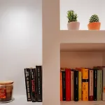 Giulia And Giada's House Apartment